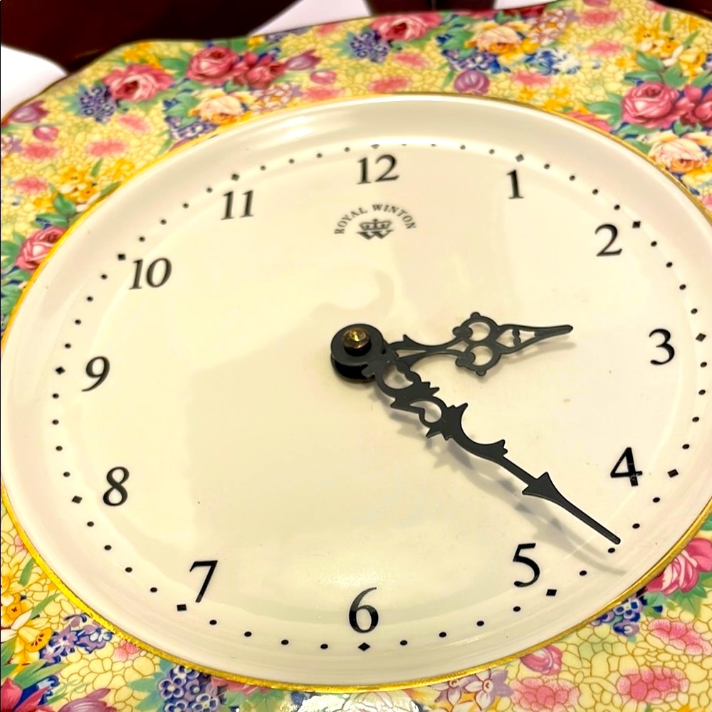 Vintage Royal Winton Floral Wall Clock - Multicolor - Picture 6 of 16